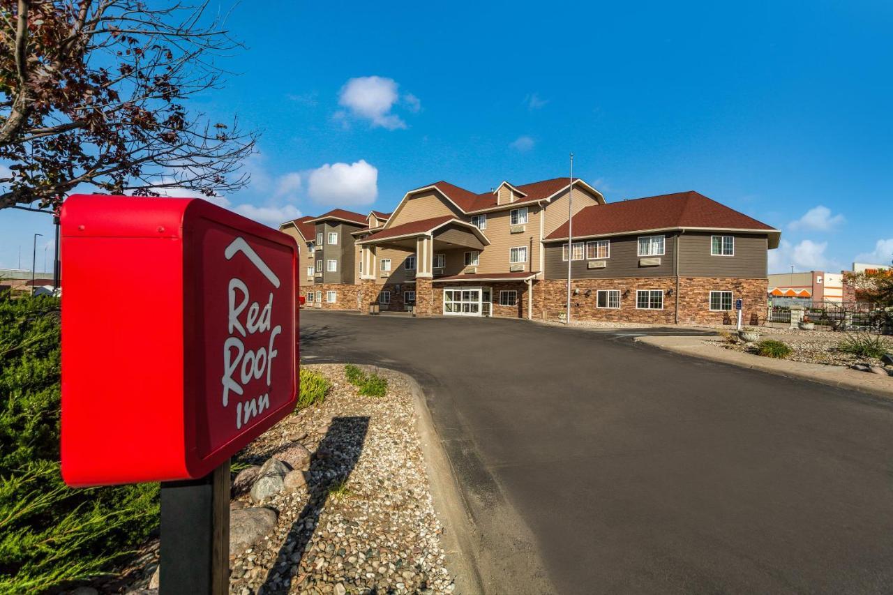 Red Roof Inn & Suites Omaha - Каунсил-Блафс Экстерьер фото